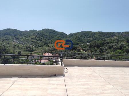 Al Giardino Botanico, Duplex In Vendita Con Spazi Ampi E Orientamento Perfetto !!!