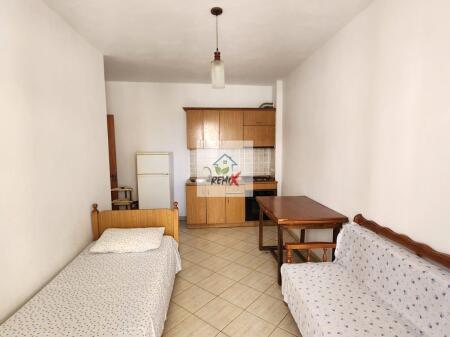🏡 Shitet Apartament 2+1 në Plazhin Hekurudha, Durrës