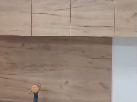 Appartamento 1+1, Don Bosko!