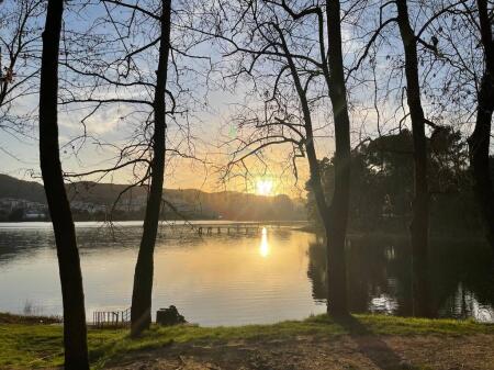 Shitet apartament 2+1 Liqeni i Thate