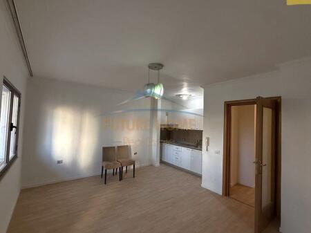 Shitet, Apartament 2+1, Selvia, Tirane