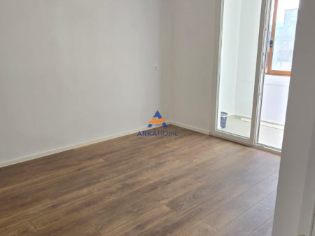 FOR SALE APARTMENT 1+1 AT "RRUGA KONGRESI I LUSHNJES, 21 DHJETORI" 140,000 EURO