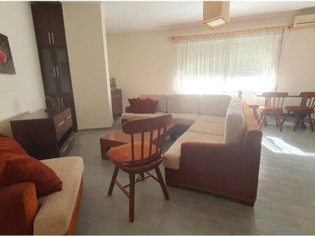 Apartament 1+1 ne shitje!