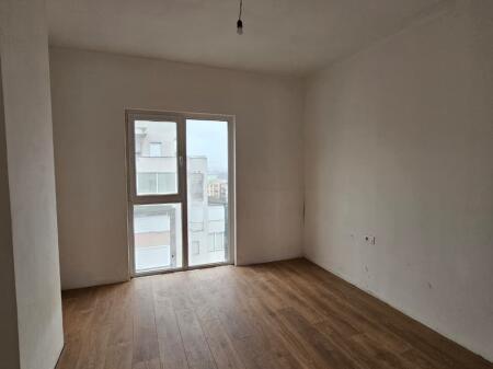 Shitet apartament 2+1+2 – Kompleksi Tirana Entry 2 🏡✨