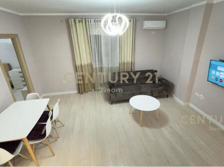 JEPET ME QERA 1+1+POST PARKIMI TE LIQENI I THATE