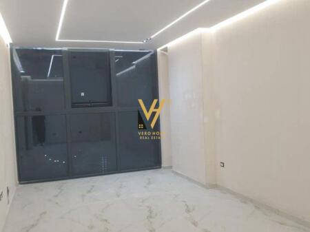 LOCALE COMMERCIALE 74 M2 IN AFFITTO A ASTIR 80.000 LEKE