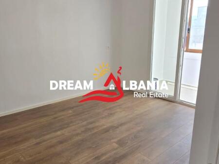 Apartament 1+1+Depo ne Shitje 21 Dhjetori, Prane Hotel Mondialit (ID 4119455)