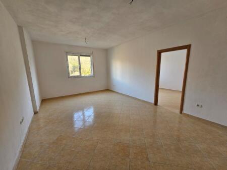 SHITET APARTAMENT – SHKËMBI I KAVAJËS