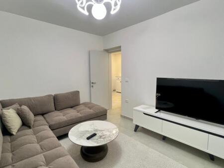 Me Qera : 2+1📍Selvi(Shkolla Servete Maci) - 65,000 Lek - S.72m² - 100% e Re e Sapo Investuar✨ || Dy hapa Larg nga Qendra