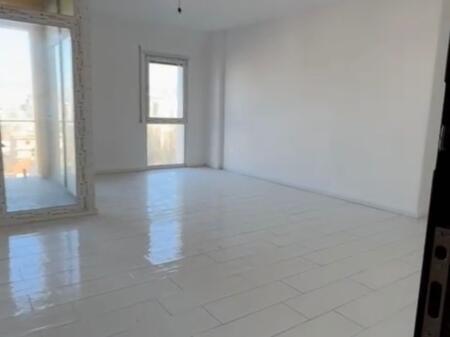 Apartament 2+1+2 Për Shitje në Bulevardi i Ri, Tiranë