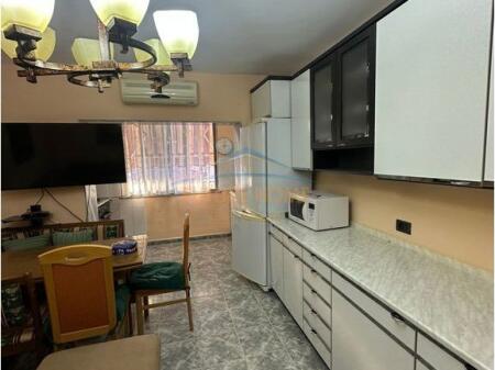 Qera, Apartament 2+1, Shkolla e Kuqe, Tirane.