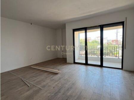 BULEVARDI I RI, SHESIM APARTAMENT 1+1