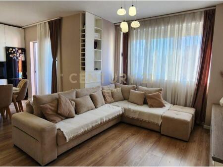 JEPET ME QERA APARTAMENT 1+1 PRANE QENDRES, DURRES !