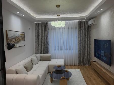 Shitet: Apartament 1+1 Rr. Besim Alla,Misto