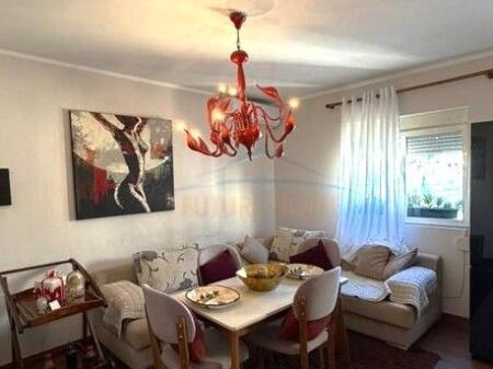 Shitet, Apartament 1+1, Ambasada Amerikane, Rruga e Elbasanit, Tiranë