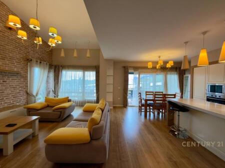 Ofrojme apartament per qira , tek Long Hill Residence