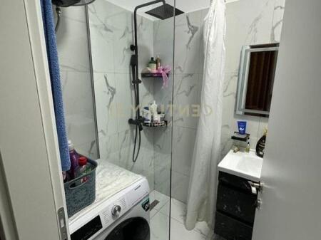 SHITET APARTAMENT 2+1 NE  ZONEN E PORCELANIT.