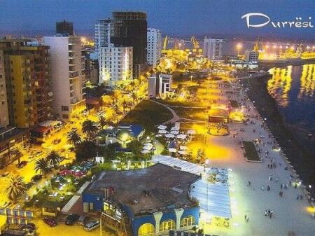 Shitet Bar / Lokal në Durrës – pranë Tregut