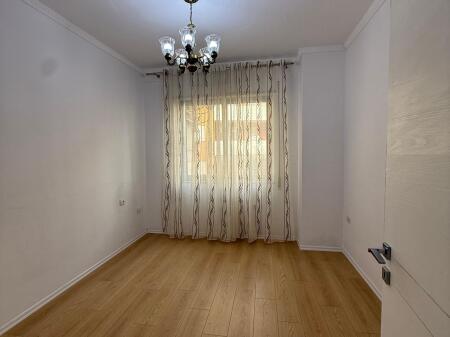 🏘️Shitet Apartament 2+1+bllk 📍Fresk, Rruga e Thesarit 📐Sip. Totale 74.8m2💶 Çmimi : 112.000€ 🏢Kati i 3, me ashensor 📄Me Hipoteke