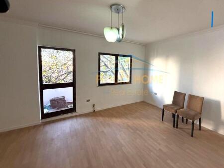 Shitet, Apartament 2+1, Rruga e Dibres, Tirane