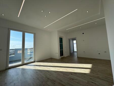 Vendesi Appartamento 1+1+2 Balconi - Via Dush Strati Vlore