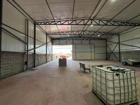 magazzino. Kamez, Bathore.