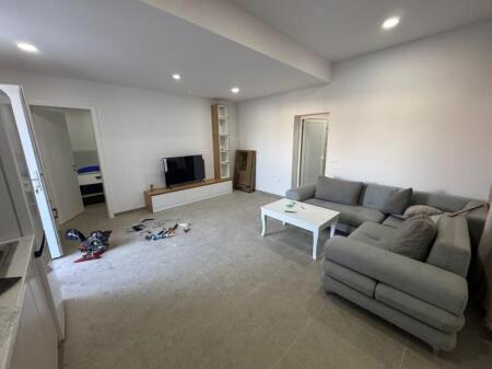 apartament 1+1 me qira tek rruga Hamdi Pepo