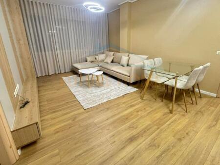 Shitet , Apartament 2+1 , Unaza e re