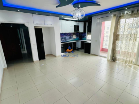 SHITET APARTAMENT 2+1+BALLKON "UNAZA E RE,BOULEVARD KASHAR" 135,000 EURO