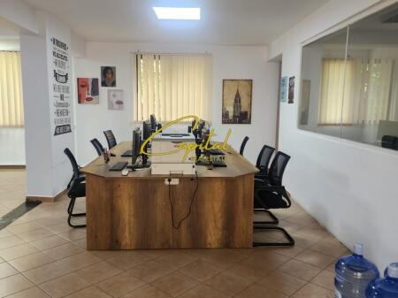 AMBIENT BIZNESI ME QERA 120 M2 ISH PARKU 80.000 LEKE