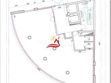 Jepet ambjent me qera ne rrugen e Kavajes, Tirane (42611399)