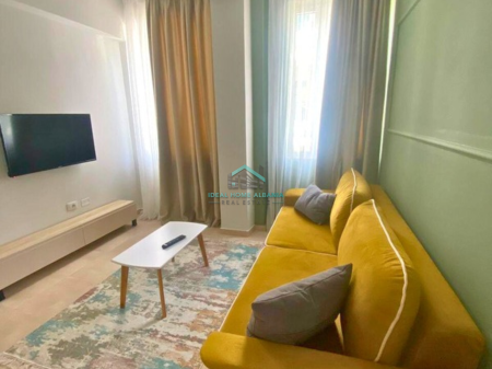 Apartament 1+1 për Qira – Marina Bay, Vlorë.