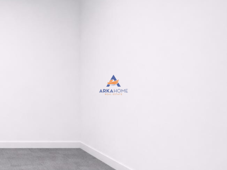 JEPET ME QERA AMBJENT ZYRE 35M2 "TEK LIBRI UNIVERSITAR" 350 EURO