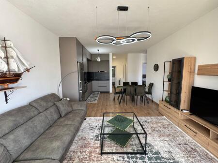 Jepet me qera apartament 2+1+2