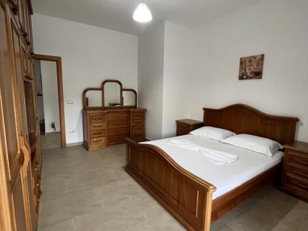 Apartament 2+1+2 Qendër Vlorë