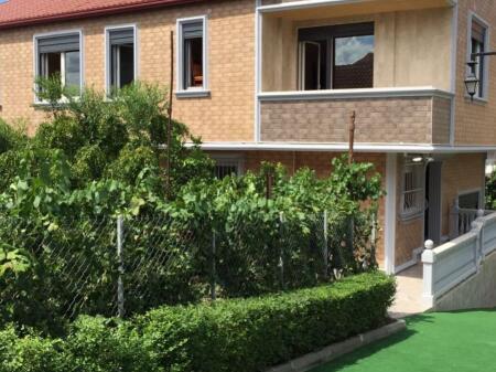 🏡 SHITET VILË 4-KATËSHE – KAMËZ