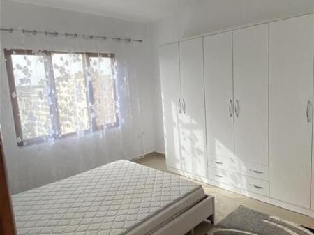 Jepet Me Qera Apartament 1+1+1 Ballkon