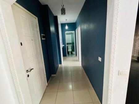 Apartament 2+1, Astir!