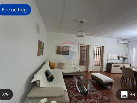 Appartamento in vendita 2+1 a Komuna e Parisit.