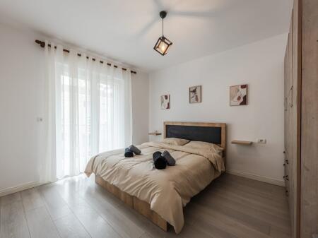 JEPET APARTAMENT 2+1 ME QIRA PAZARI I RI