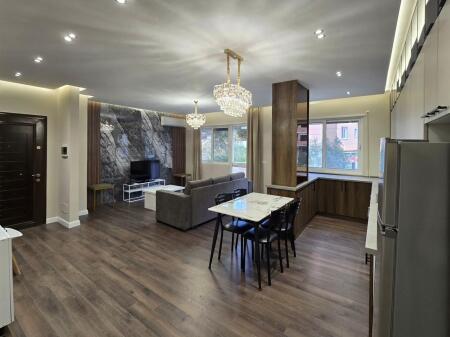 2+1,arredato giardino botanico,prezzo 550 mila lek