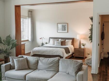 MONOLOCALE IN AFFITTO 30 M2 PAZARI I RI 450 EURO