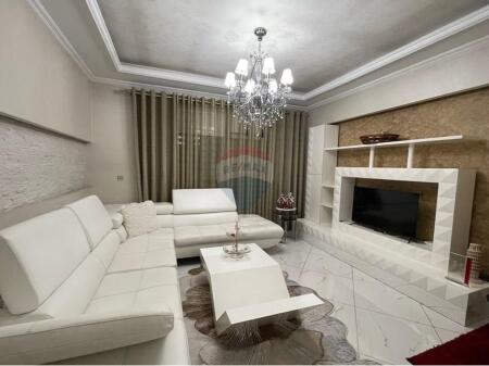 Appartamento in affitto 3+1+2 ad Astiri negoziabile