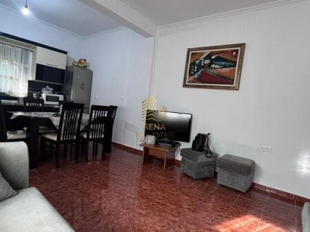 Rent, Private entrance, 2+1+ Parking space, Laprakë, 400 Euro/Month
