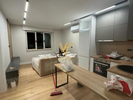 JEPET APARTAMENT 1+1 ME QIRA TE KOMUNA E PARISIT 650 EURO