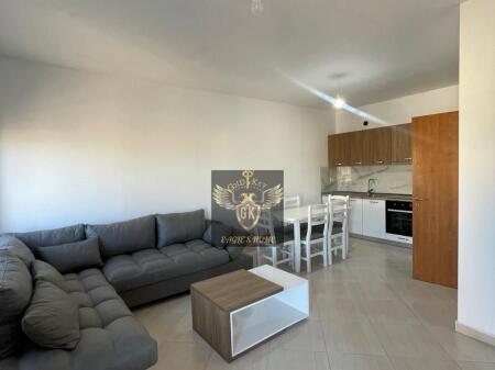 🏡 APARTAMENT ME QERA 2+1+2 BANJO + BALLKON SPITALI RAJONAL DURRES