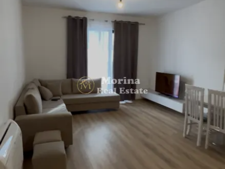 Affitto | Appartamento 2 + 1 | Kinostudio | 600 €/mese