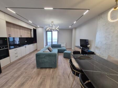 Jepet apartament me qera 2+1+2 me,Pamje fantastike deti ne vollga durres