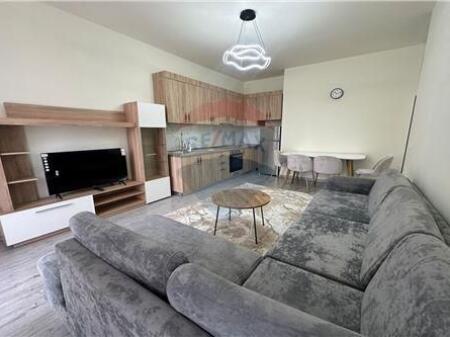 🏡Shitet Apartament 1+1 + Post Parkimi | 📍Pazari i Ri