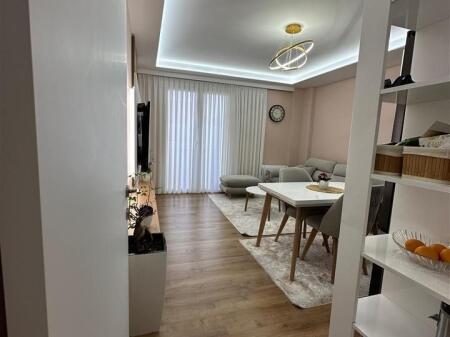 Shitet Apartament 2+1